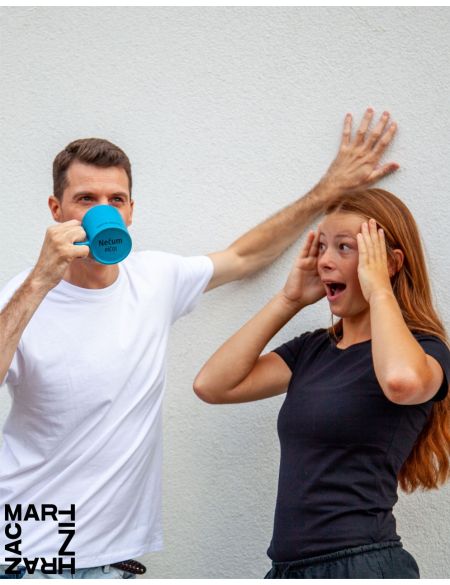 Hrníček třpytivy modrý - Nečum